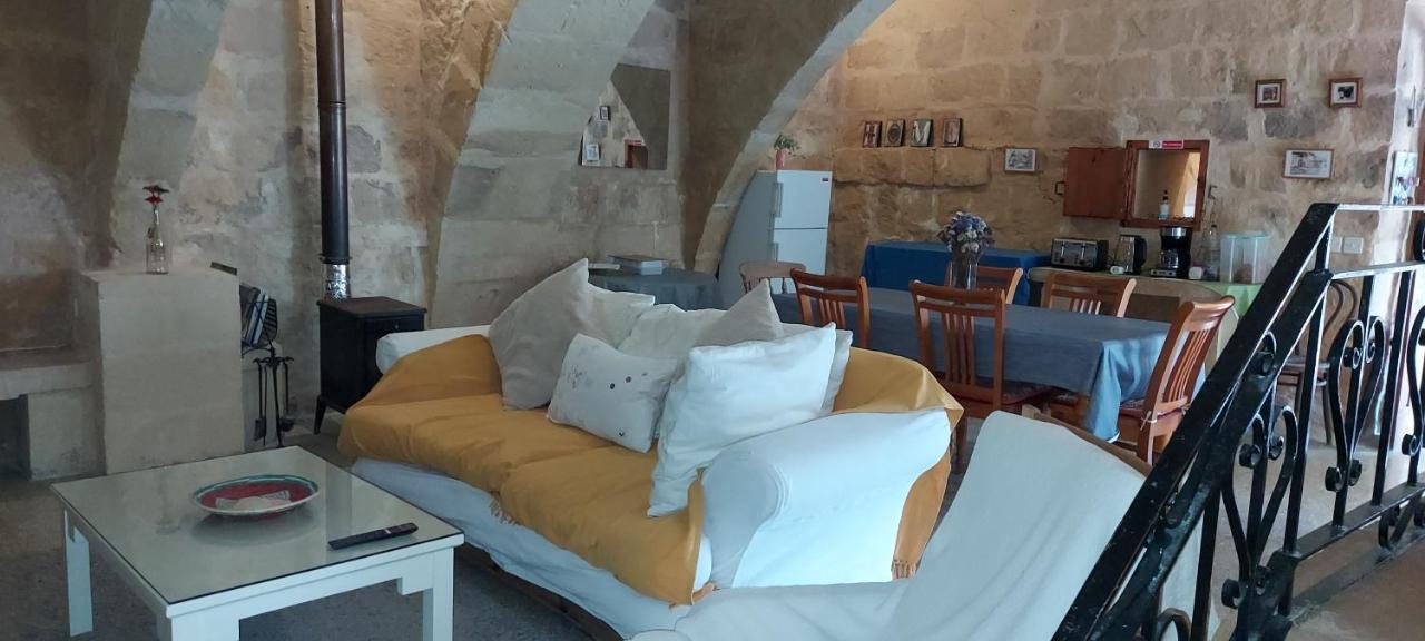 Haven Farmhouse B&B Għarb Exterior foto